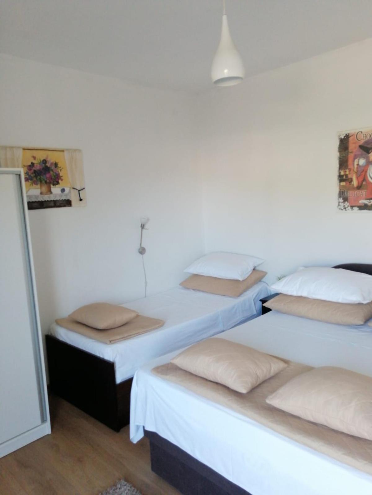 Apartments Kursan Seget Vranjica Exterior photo