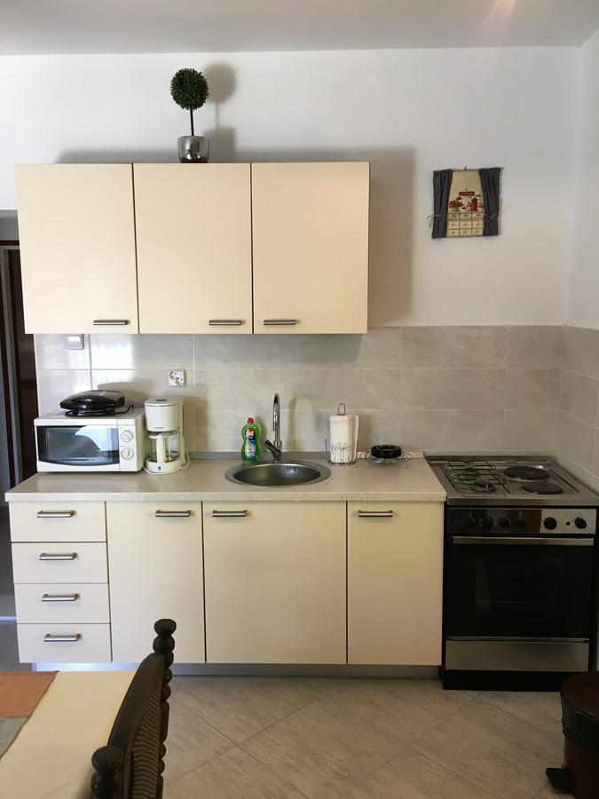 Apartments Kursan Seget Vranjica Exterior photo